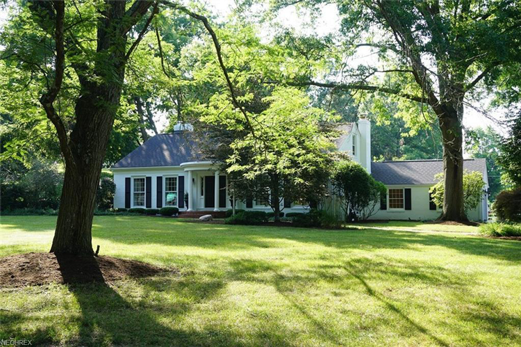 3704 Parkhill Circle Northwest, Canton